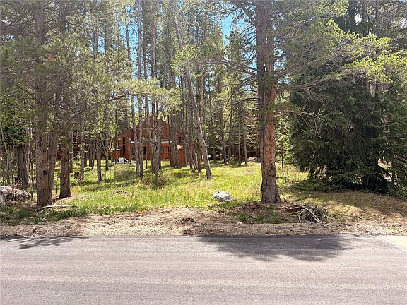3rd image of 152 Tomahawk Lane