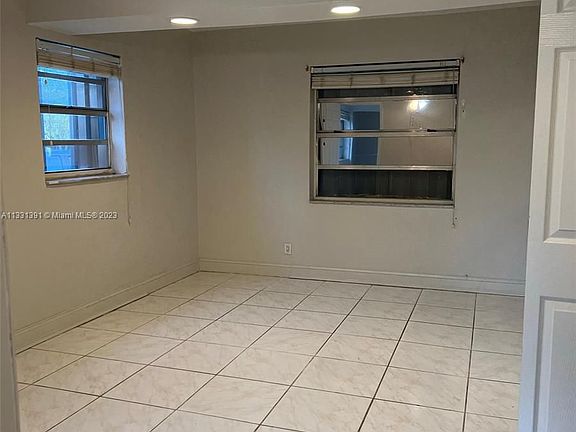 3rd image of 6441 SW 17th St