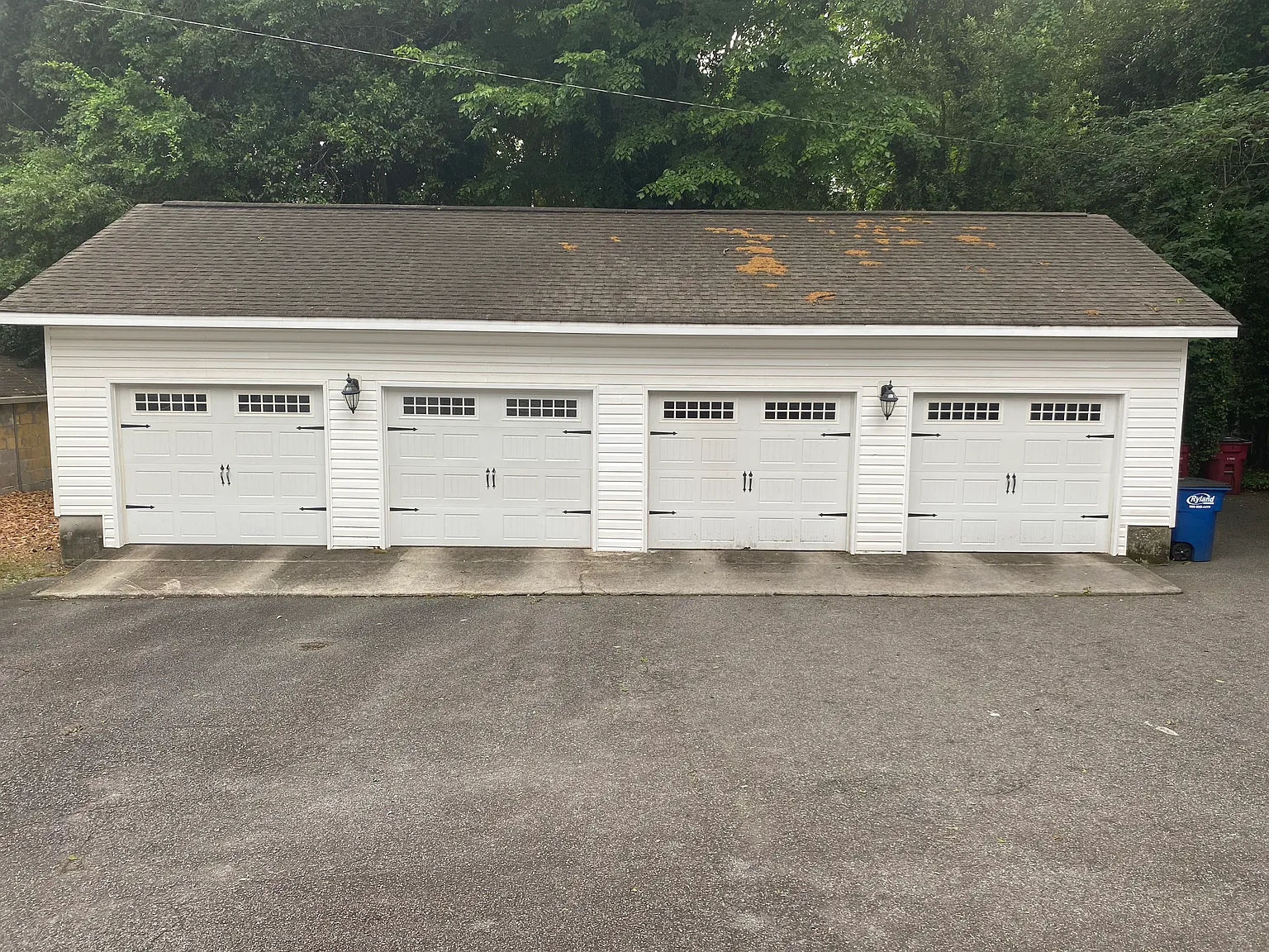312 College St — Photo 1