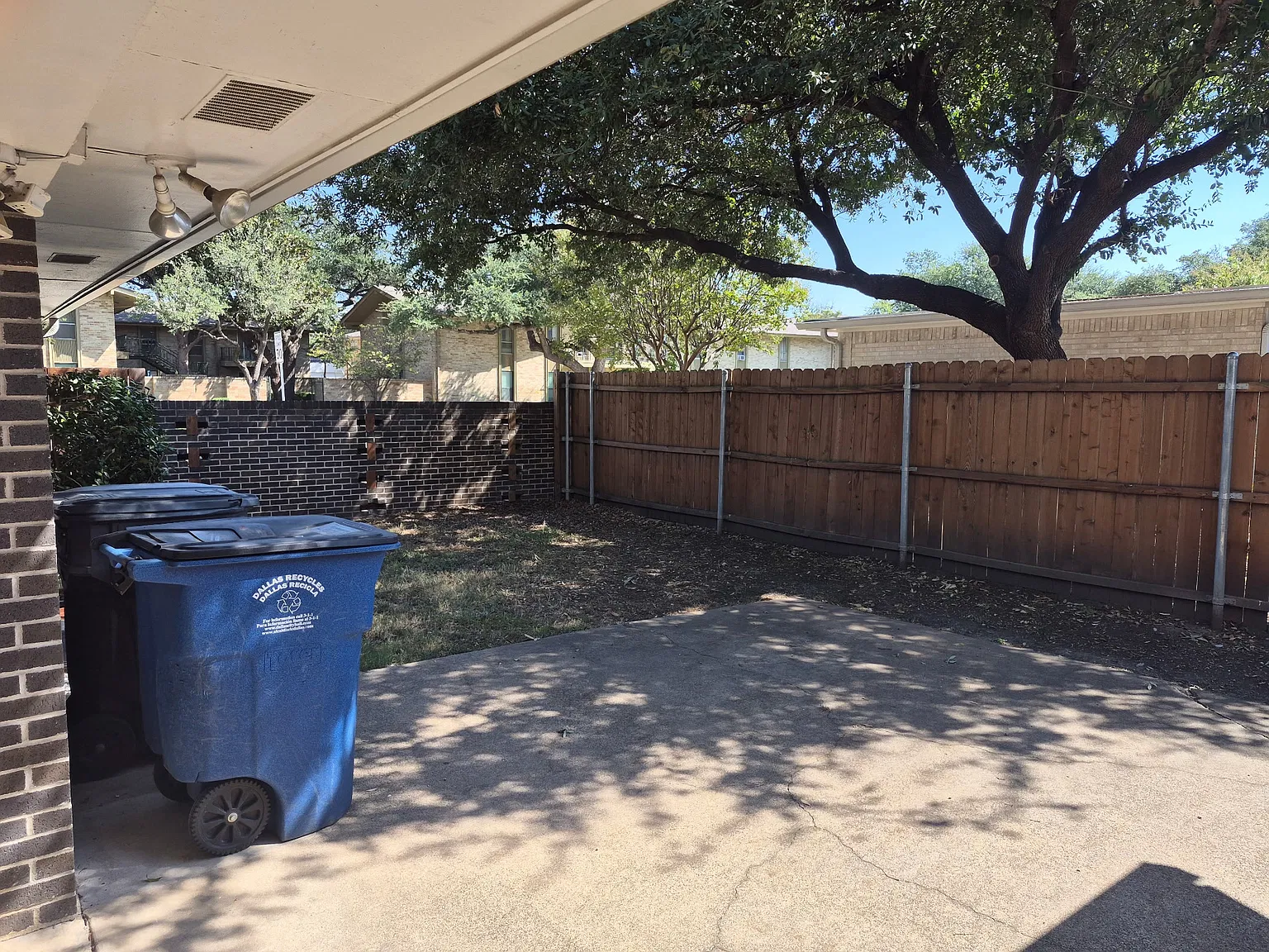 3 bed, 1836 sqft, $2,800 — Photo 2
