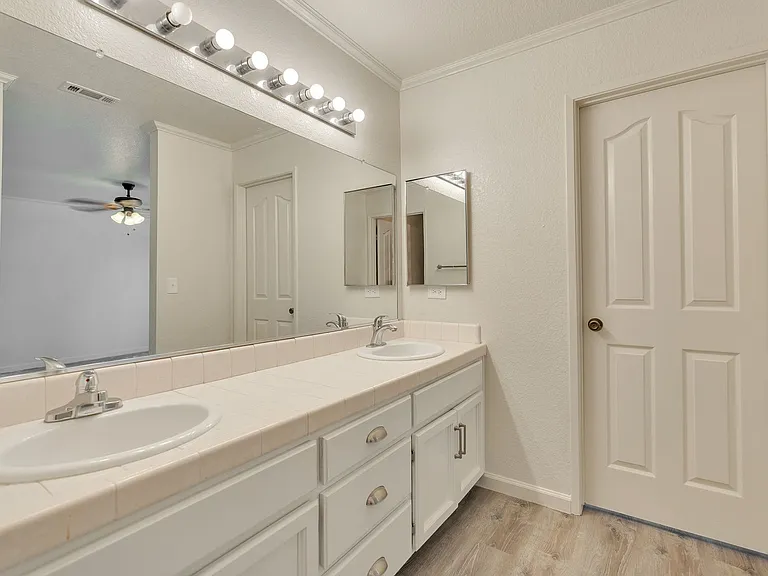 2130 Hidden Canyon Way — Photo 29