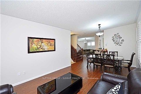 5th image of 489 Tyrone Cres