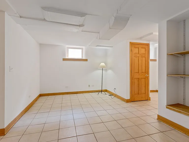Another view of Family Room with exposed ducts!
