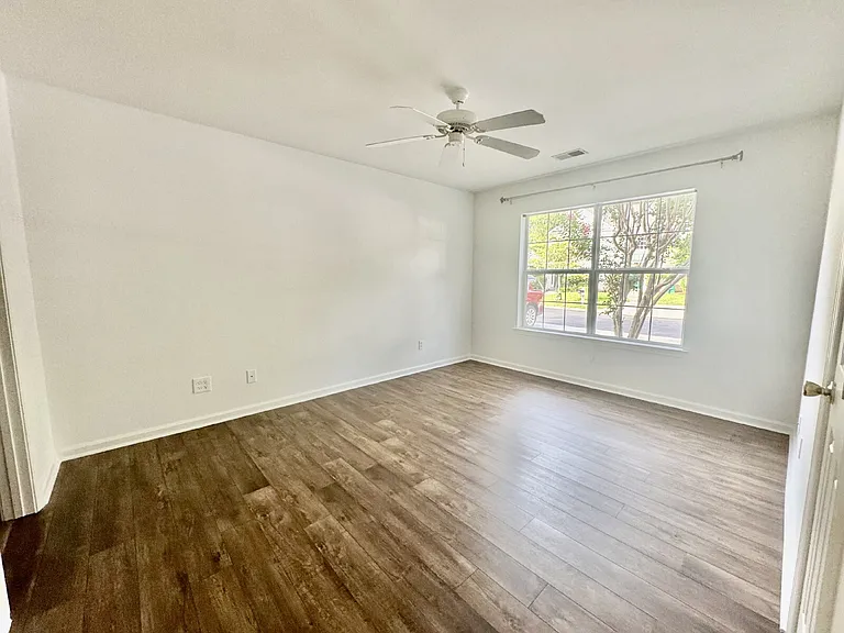 383 Gardners Cir #SR — Photo 12