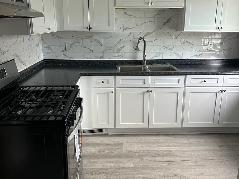 124-26 Woodruff Ave #126 — Photo 1