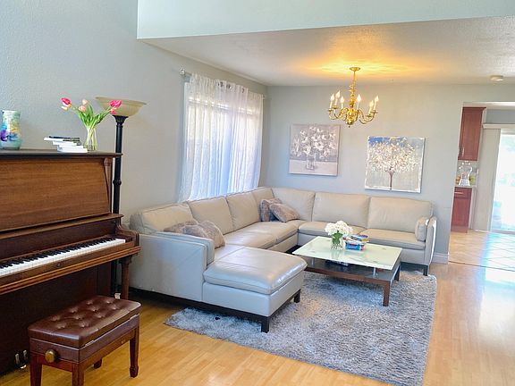 3rd image of 3023 Luedke Pl