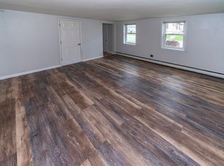 208 E Dover St, Milwaukee, WI 53207