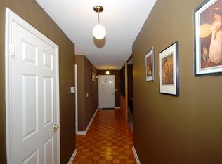759 Vanessa Ln, Neshanic Station, NJ 08853