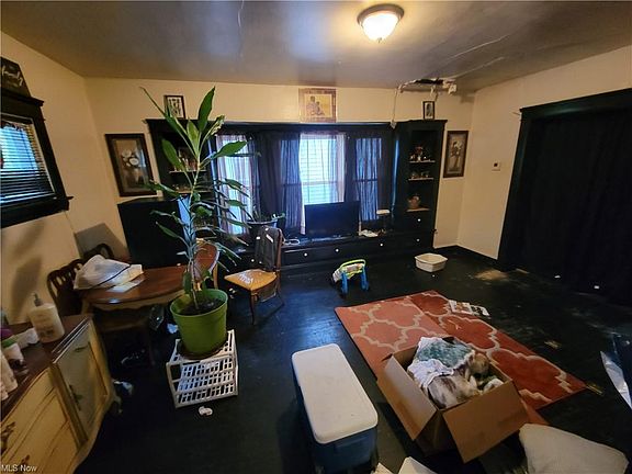 4th image of 12004 Continental Ave