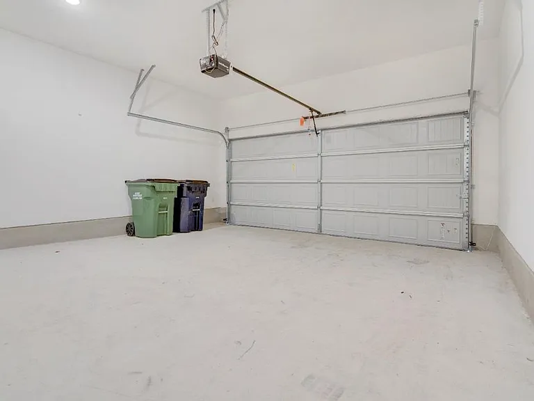 1845 Donetto Dr — Photo 6