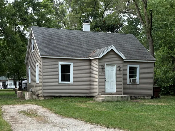 2039 Taube Ave, Benton Harbor, MI 49022