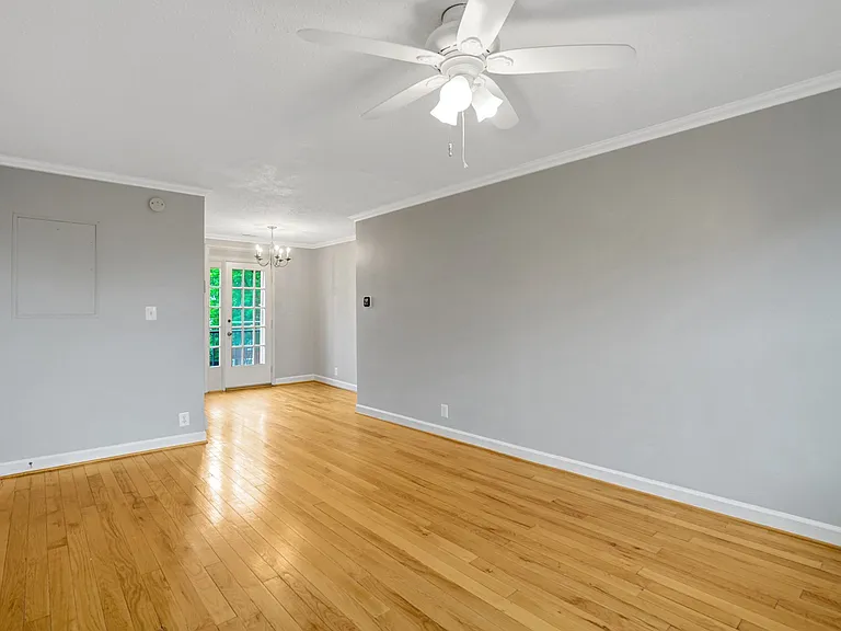 2873 S Buchanan St #C2 — Photo 3