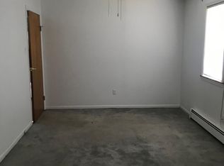 1059 Lawrence St, Franklin Square, NY 11010