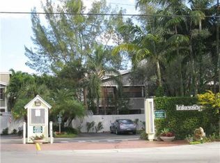 5143 SW 71st Pl, Miami, FL 33155