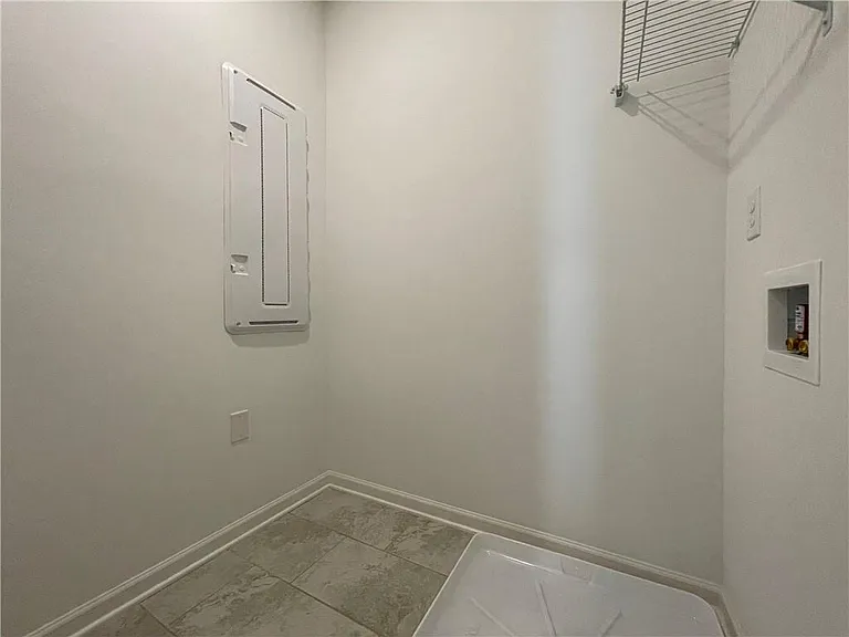 1597 Tilden Ct — Photo 37