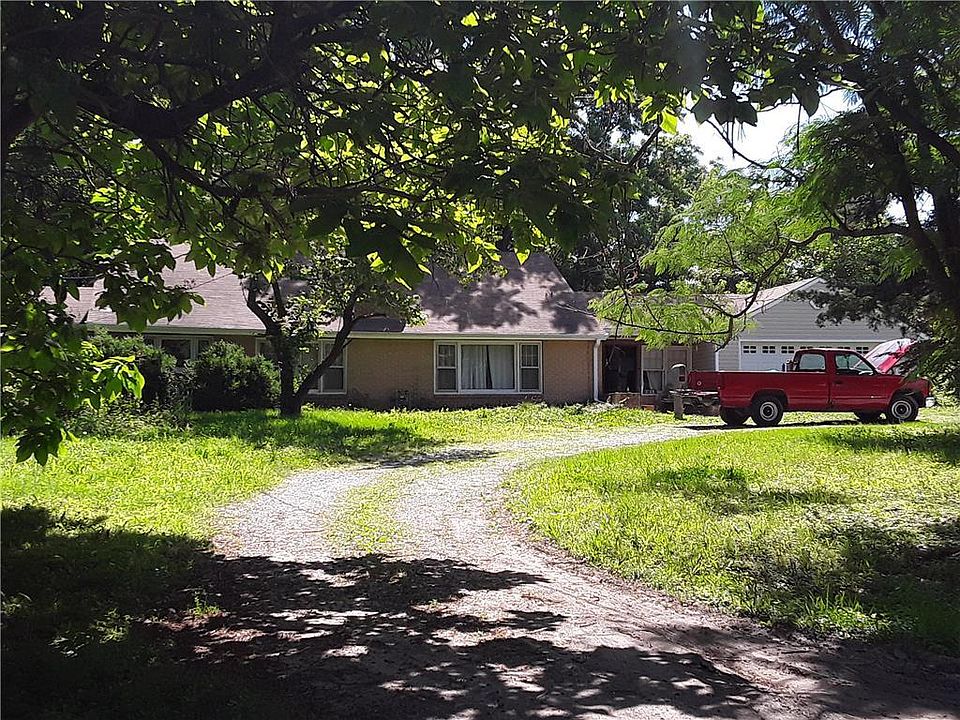 1st image of 3709 N 67th St