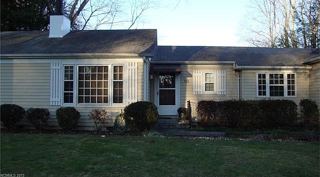 1st image of 121 Briarwood Ln