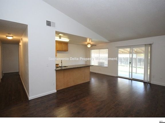 5th image of 8117 Steinbeck Way