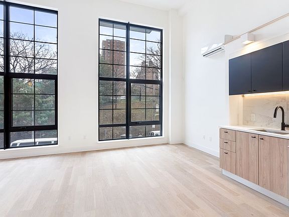 4th image of 25 Bruckner Blvd #2FF