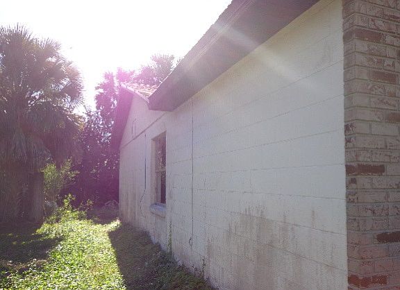 3rd image of 12 Laurel Oaks Cir