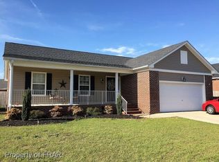 757 Alexwood Dr, Hope Mills, NC 28348