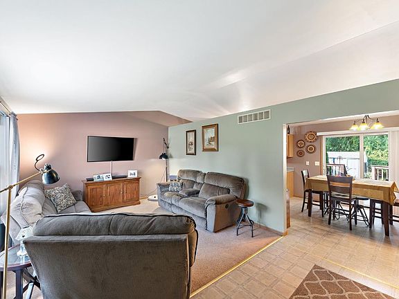 5th image of 8810 W 125th Pl