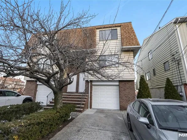 26 Manhattan Pl, Cliffside Park, NJ 07010