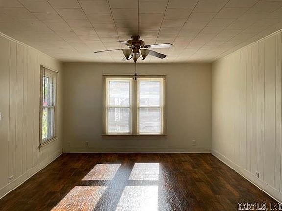 4th image of 505 E Poplar St