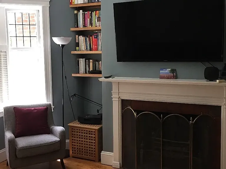 10 Dana St #9 — Photo 7