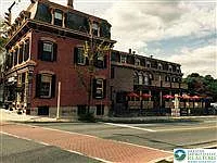 2 bed, 1.0 bath, 1200 sqft, $2,450 — Photo 2