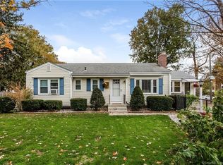 98 Ballfall Rd, Middletown, CT 06457