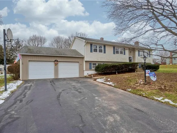 52 Sunnyview Drive, Suffield, CT 06078