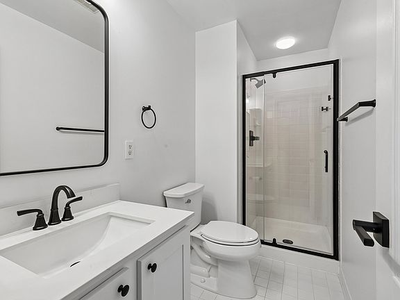 3rd image of 5016 Gardner Dr
