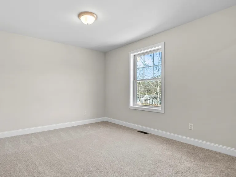 9D Wentworth Ln #9D — Photo 8