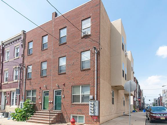 2nd image of 1811 W Berks St APT A