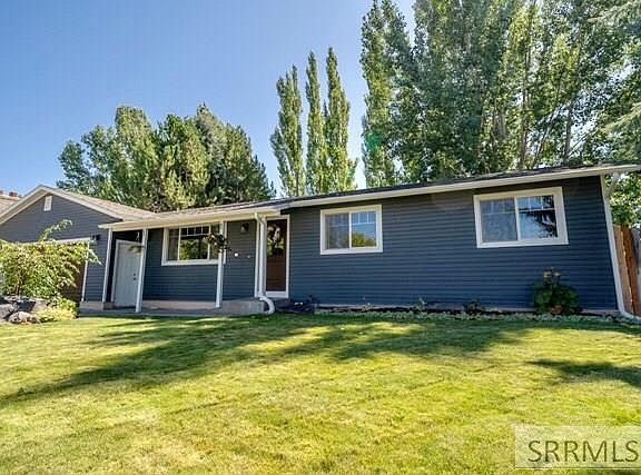 3rd image of 2333 Brookcliff Dr