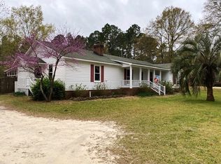 489 Wildwood Ln, Lugoff, SC 29078