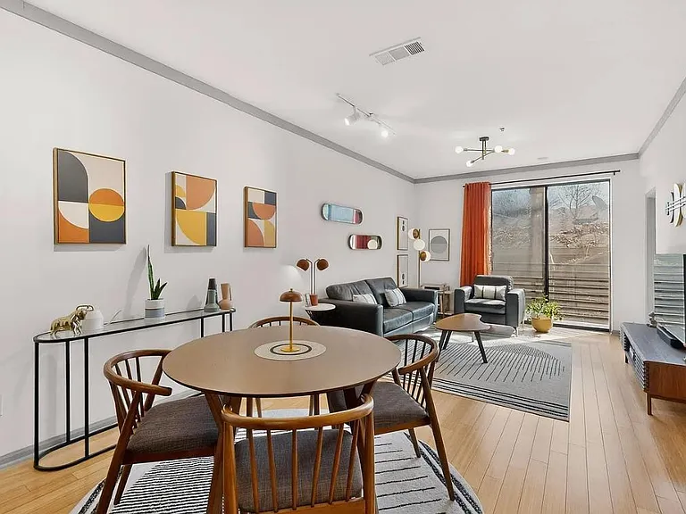 4111 Gilbert Ave #101 — Photo 13