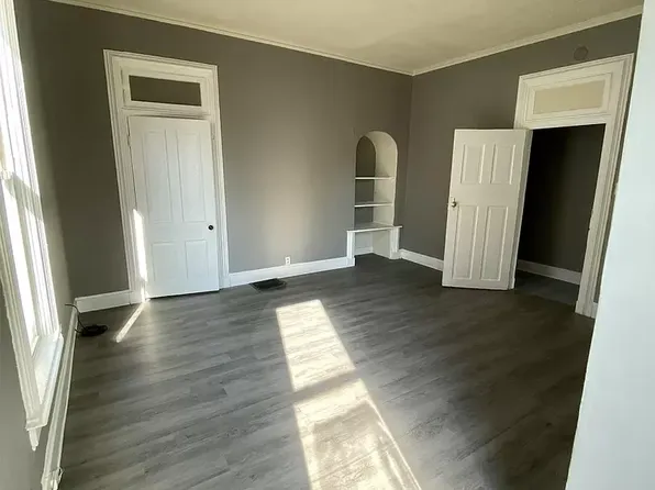 48 E Mechanic St APT 4, Shelbyville, IN 46176