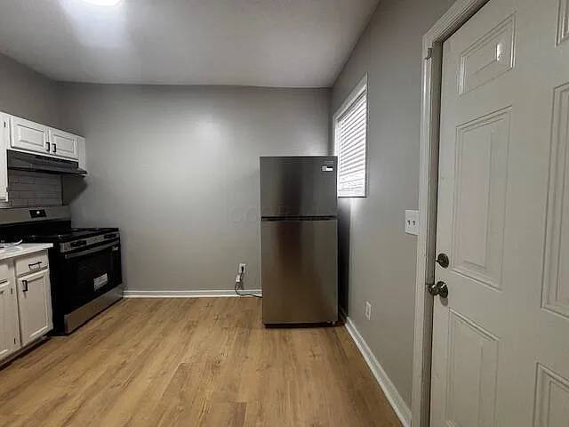 33 S Cypress Ave — Photo 5