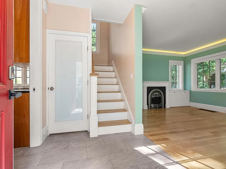 4 Gracewood Park — Photo 4