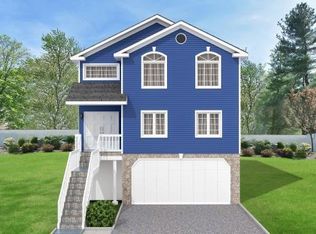 15 Dye St, Garnerville, NY 10923