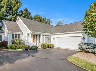 4519 Thornberry Dr SE, Kentwood, MI 49546