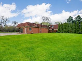 17 Ogden Ave, Western Springs, IL 60558