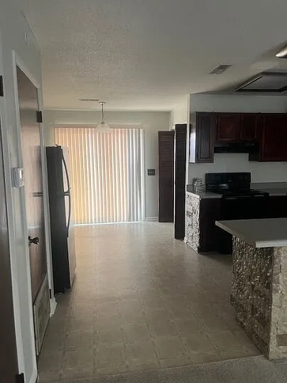 2 bed, 1.0 bath, 900 sqft, $780 — Photo 4