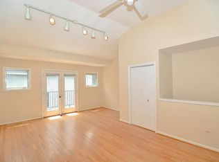 3314 N Southport Ave #TH, Chicago, IL 60657