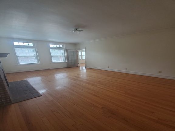 3rd image of 5867 Nina Pl #2E