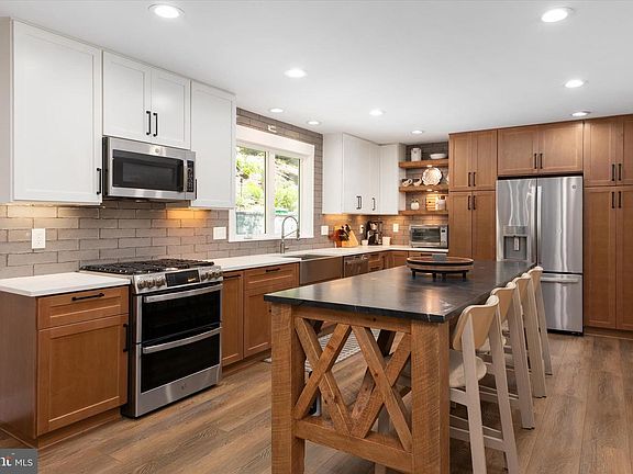 2nd image of 397 Westbury Dr
