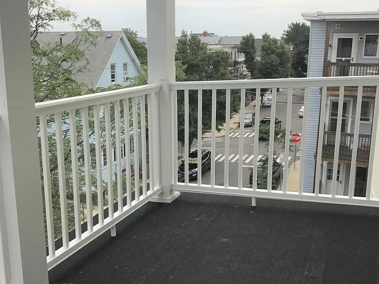 102 Heath St #3 — Photo 12