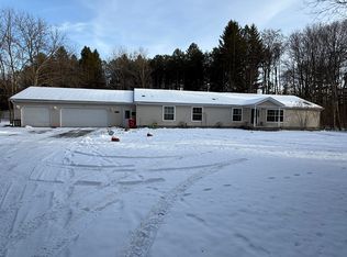3766 Abbottsford Rd, Clyde, MI 48049